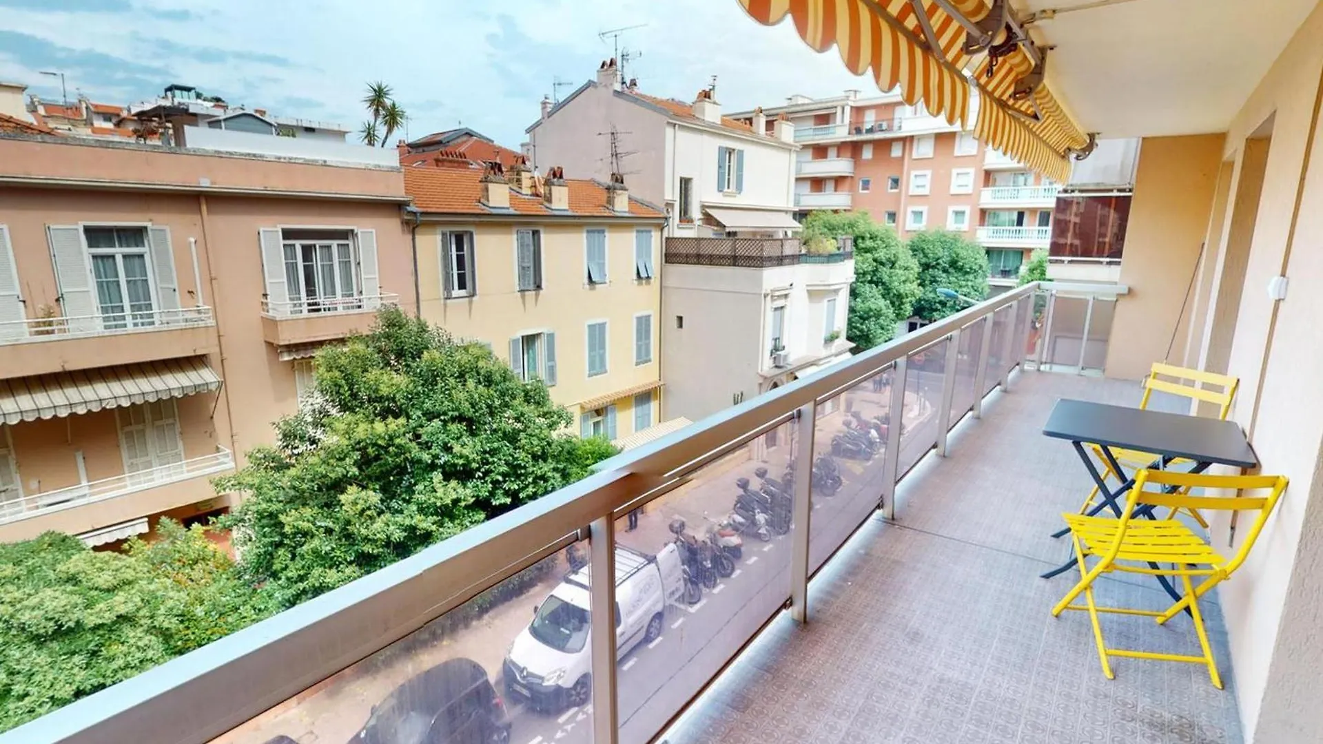 Superbe 3P Avec Terrasse, Plein Centre De Menton, Proche Mer Et Commerces - Fr-1-196-358 0*, Menton France