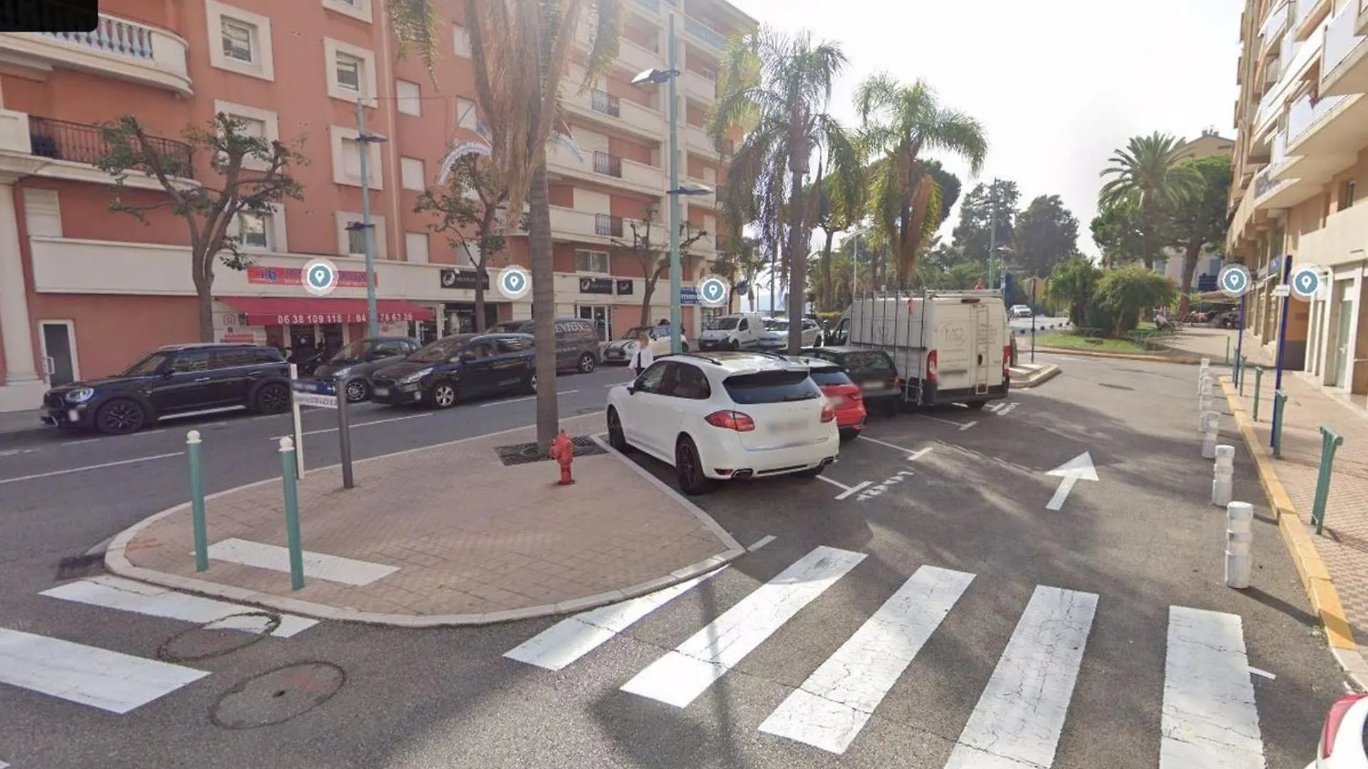 Superbe 3P Avec Terrasse, Plein Centre De Menton, Proche Mer Et Commerces - Fr-1-196-358 Menton